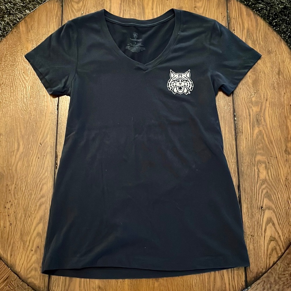 University of Arizona Wildcats V-neck T-shirt